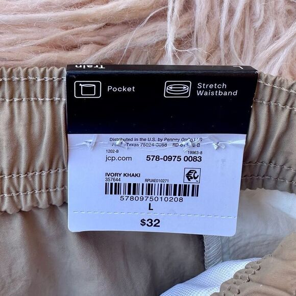 Running Shorts - Picture 3 of 5